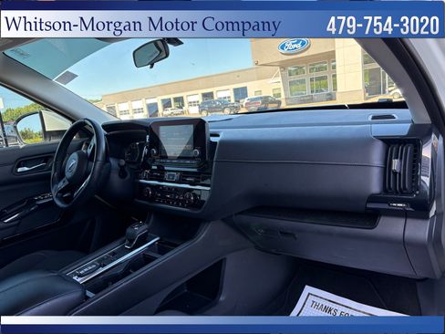 Used 2022 Nissan Pathfinder SV FWD image 12