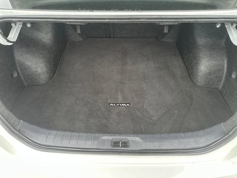 Used 2025 Nissan Altima 2.5 SR image 24