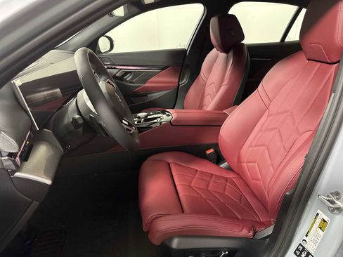 New 2026 BMW 530i xDrive w/ M Sport Package image 11