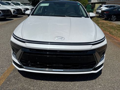 New 2025 Hyundai Sonata Limited image 8