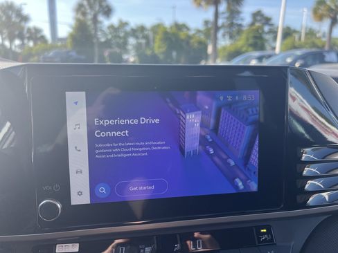 Used 2025 Toyota Camry LE image 24