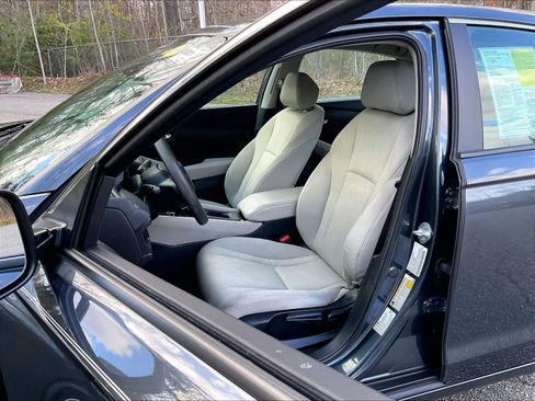 Used 2024 Honda Accord LX image 10