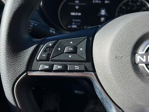 Used 2025 Nissan Versa SV w/ Trunk Package image 24