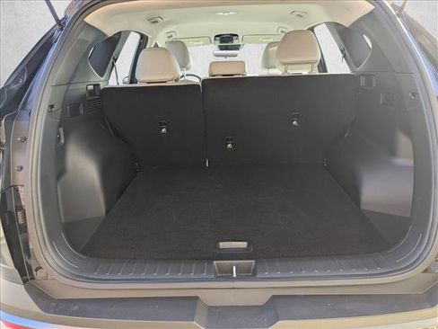 Used 2025 Hyundai Tucson SE image 5