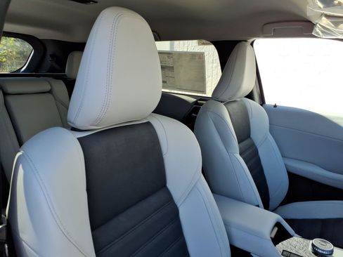 New 2026 Mitsubishi Outlander SE FWD image 18