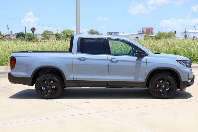 New 2026 Honda Ridgeline Black Edition image 4
