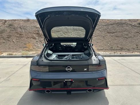 New 2025 Nissan Z NISMO w/ Floor Mat Package RWD image 32