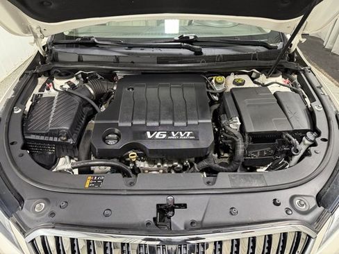 Used 2014 Buick LaCrosse Leather image 26