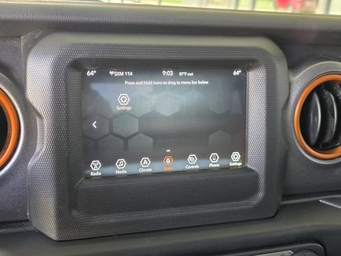Used 2021 Jeep Gladiator Mojave w/ LED Lighting Group AWD/4WD image 17