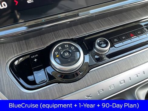New 2026 Ford Expedition Platinum w/ Platinum Ultimate Package AWD/4WD image 24