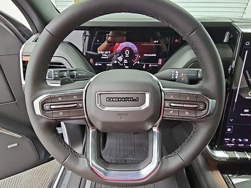 New 2026 GMC Yukon Denali w/ Sun & Power Step Package image 24