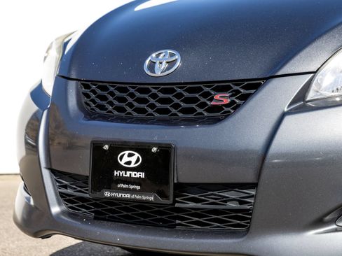 Used 2010 Toyota Matrix S w/ All Weather Guard Pkg FWD image 3