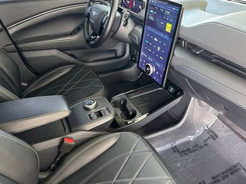 Used 2024 Ford Mustang Mach-E Select RWD image 19