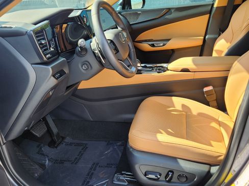 Used 2024 Lexus NX 350 AWD w/ Vision Package image 13