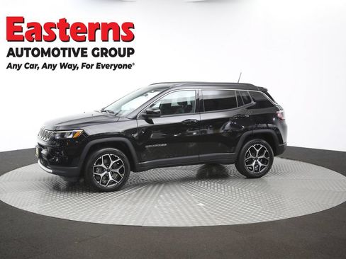 Used 2025 Jeep Compass Limited AWD/4WD image 57
