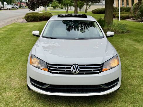 Used 2014 Volkswagen Passat TDI SE FWD image 3