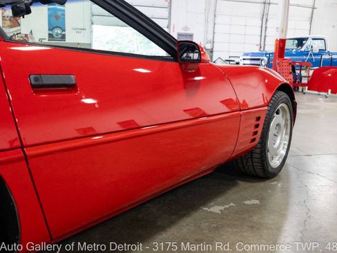 Used 1992 Chevrolet Corvette Coupe RWD image 24