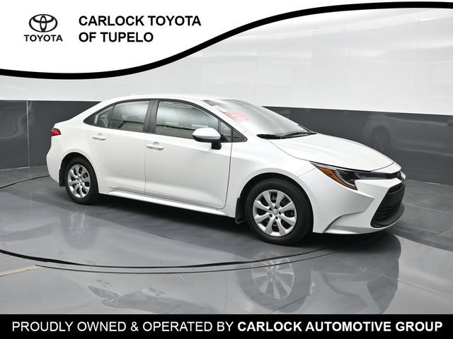 Used 2026 Toyota Corolla LE FWD image 6
