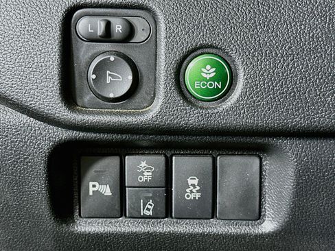 Used 2025 Honda Passport EX-L image 17