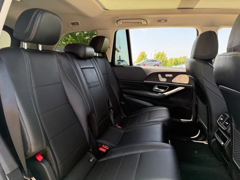 Used 2023 Mercedes-Benz GLS 450 4MATIC image 33