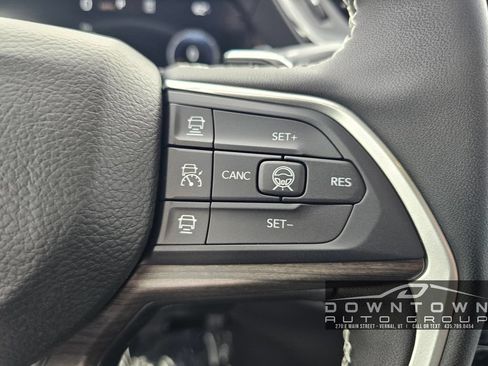 New 2026 Jeep Grand Cherokee Altitude AWD/4WD image 13