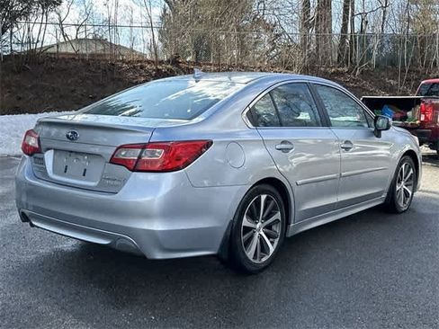 Used 2017 Subaru Legacy 2.5i Limited image 21