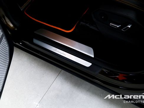 Used 2019 Lamborghini Urus image 15