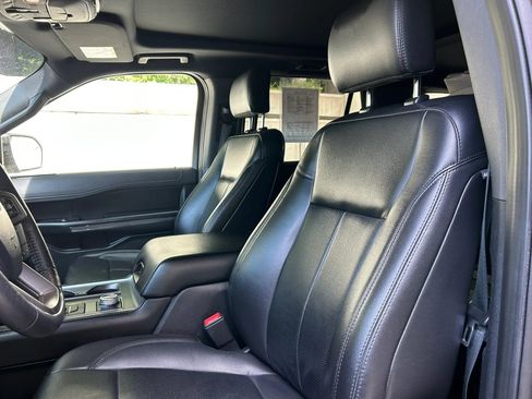 Used 2020 Ford Expedition Max XLT w/ Equipment Group 202A AWD/4WD image 2