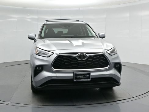 Used 2022 Toyota Highlander Limited image 55