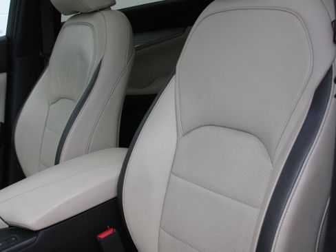Used 2019 INFINITI QX50 Essential w/ Premium Heat Package AWD/4WD image 36