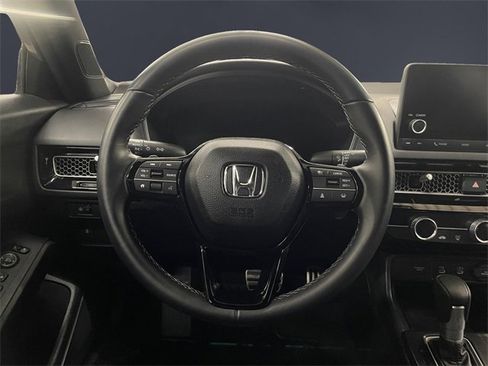 Used 2025 Honda Civic Sport image 12