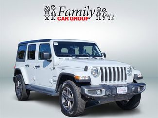 Used 2023 Jeep Wrangler Sahara video 2