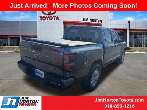 Used 2022 Nissan Frontier SV image 6