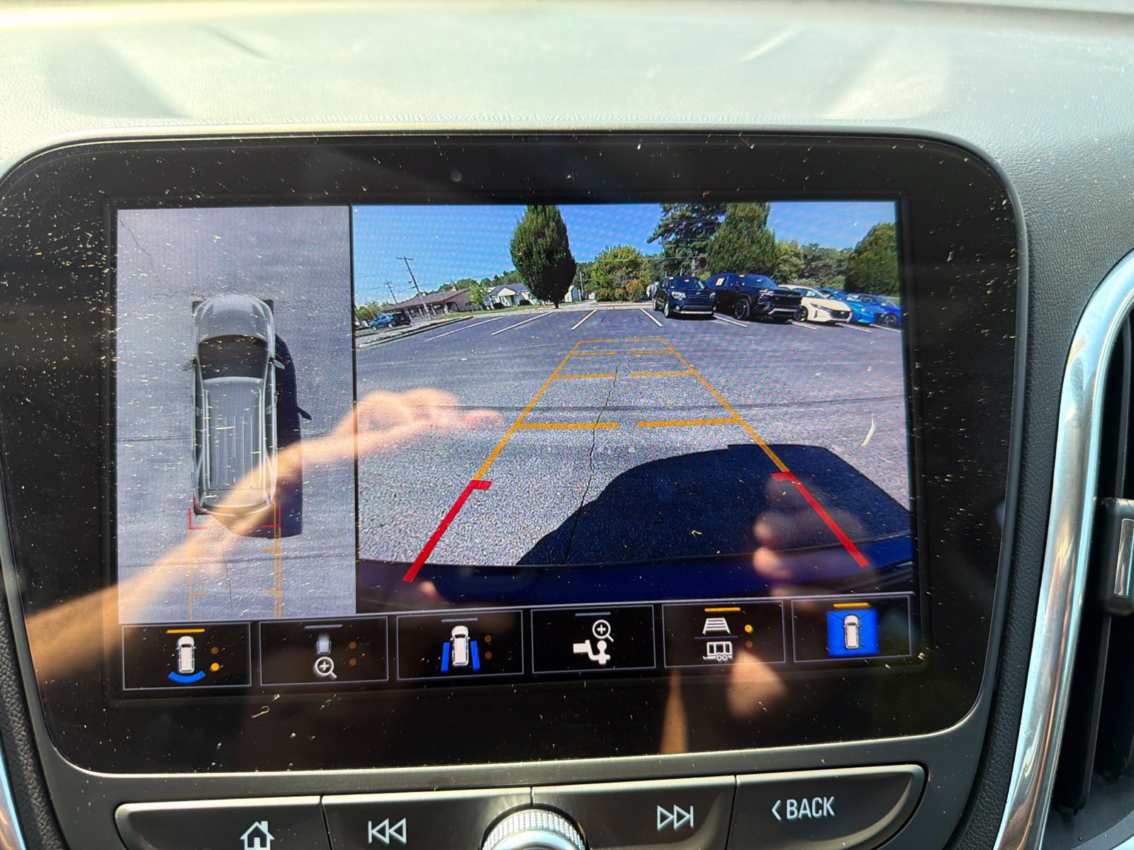 Used 2023 Chevrolet Equinox LT FWD image 20