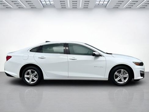 Used 2023 Chevrolet Malibu LS w/ Driver Confidence Package FWD image 3