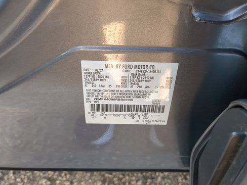 Used 2024 Ford Edge SE w/ Black Appearance Package AWD/4WD image 26