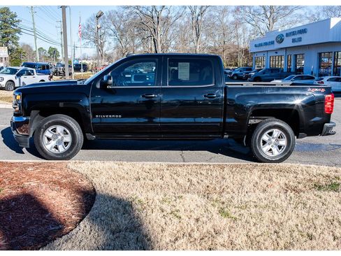 Used 2018 Chevrolet Silverado 1500 LT w/ All Star Edition image 3