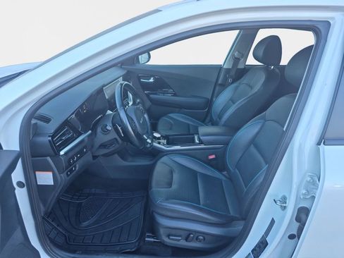 Used 2022 Kia Niro EX Premium FWD image 12