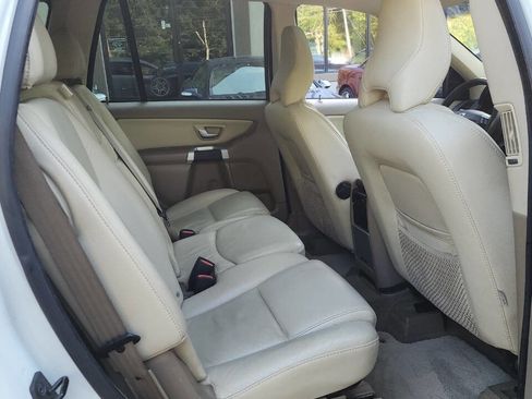 Used 2014 Volvo XC90 3.2 w/ Climate Package AWD/4WD image 10