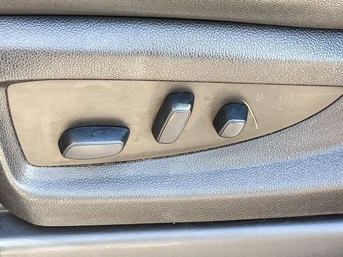 Used 2019 Chevrolet Tahoe LT image 46