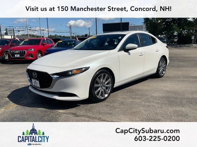 Used 2022 MAZDA MAZDA3 s FWD image 4
