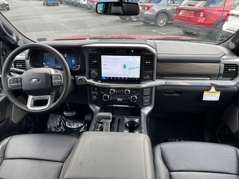 New 2025 Ford F150 Lariat w/ Equipment Group 502A High image 17