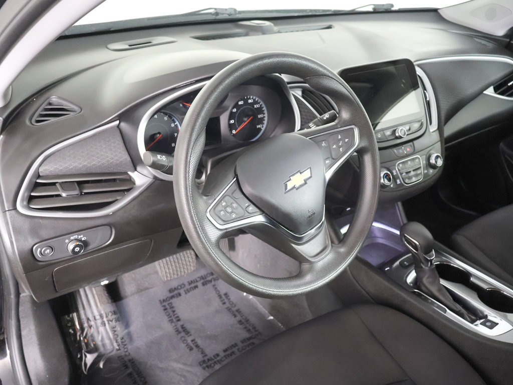 Used 2025 Chevrolet Malibu LT FWD image 25