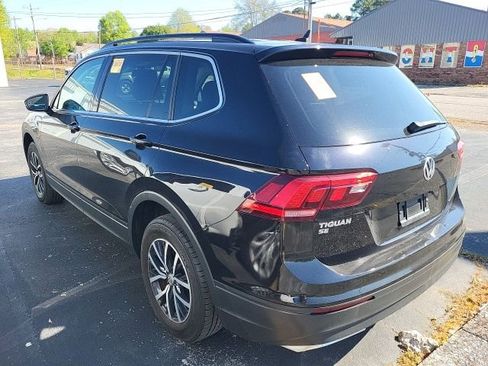 Used 2019 Volkswagen Tiguan SE image 2