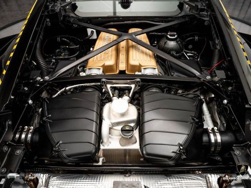 Used 2024 Lamborghini Huracan STO image 26