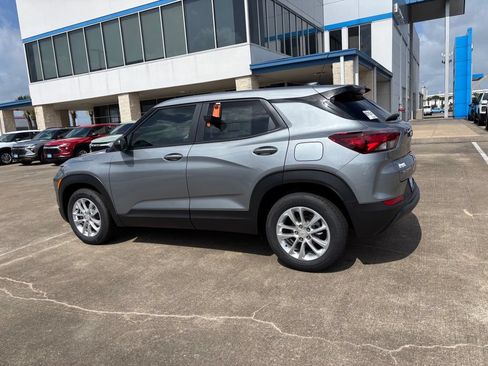 New 2026 Chevrolet TrailBlazer LS w/ LS Convenience Package FWD image 19