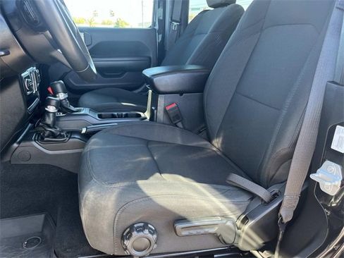 Used 2022 Jeep Wrangler Willys image 14