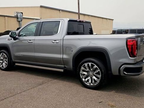 New 2026 GMC Sierra 1500 Denali w/ Denali Reserve Package AWD/4WD image 7