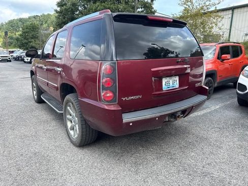 Used 2008 GMC Yukon Denali AWD/4WD image 4
