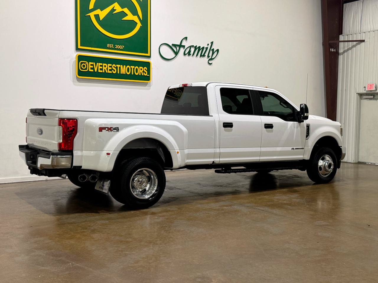 Used 2019 Ford F350 XL w/ STX Appearance Package AWD/4WD image 8